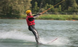 2013 Leiterausflug Wasserski_19.jpg