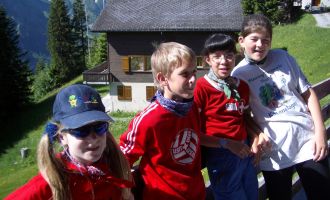 Sola 04 - 051 - Sonntag (Ovi, Schoggi, Ricola).jpg
