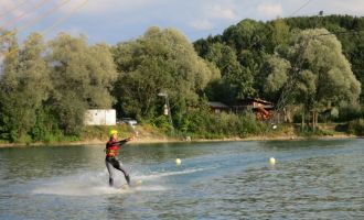 2013 Leiterausflug Wasserski_10.jpg