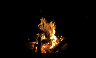 2019_Feier_am_Feuer_055.jpg