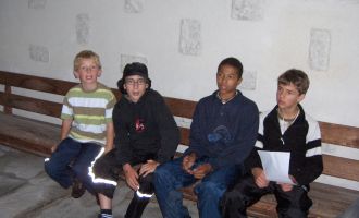Sola_Sedrun_2005_033_Sonntag 055.JPG