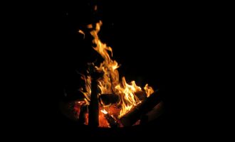 2019_Feier_am_Feuer_054.jpg